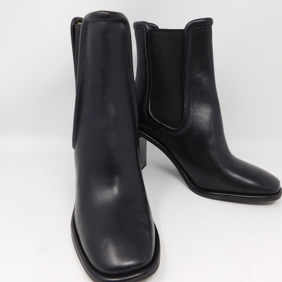 Coach Women's Bootie Boots Geneva Heeled Smooth Leather Black Sleek Size 5.5 B - Picture 1 of 15
